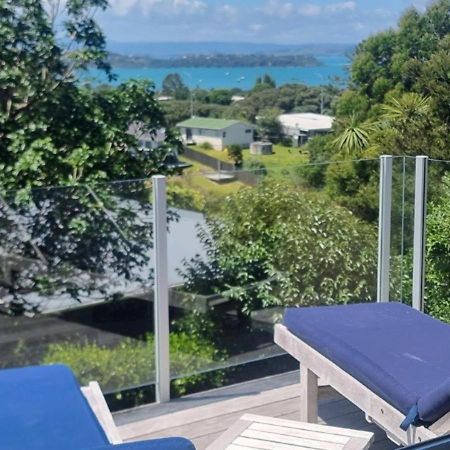 Tiri Cottage - Sea Views In Oneroa By Waiheke Unlimited Waiheke Island Экстерьер фото